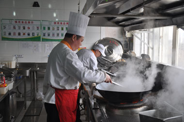 餐厅员工正在工作 餐厅员工正在工作